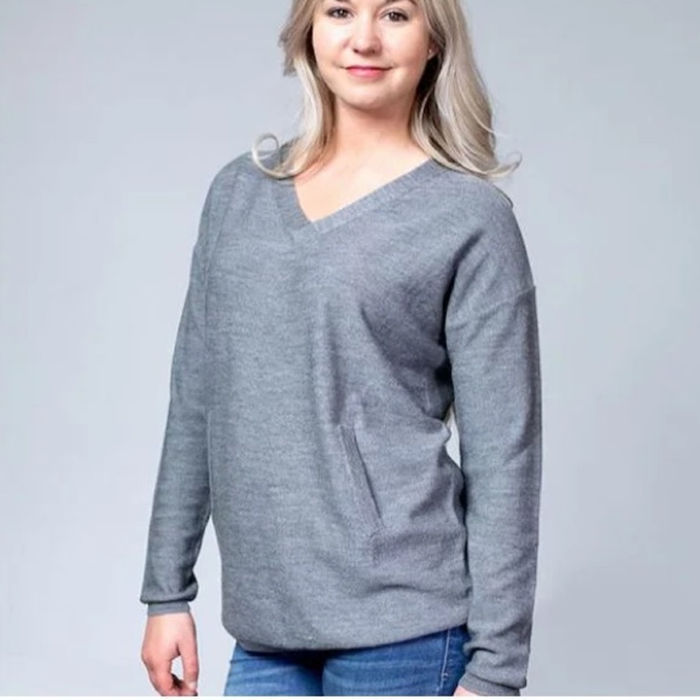 Tactica- 100% Cashmere Gray Cozy Concealment V Neck Sweater- Sz. S